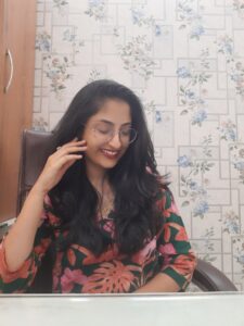 "Love is in the HAIR"- Dr. Rujuta Kathe specializes in Hairfall and Haircare Homoeoepathic Treatments